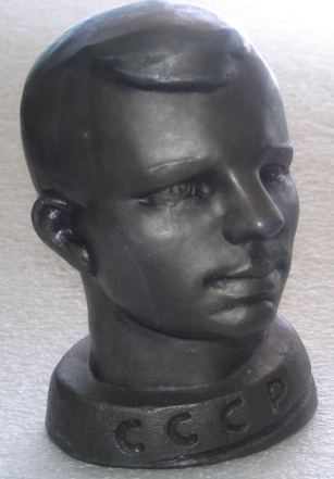  # sscp097 Yuri Gagarin metal bust from 60's 1